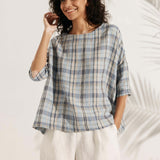 Top Aurora com Gola Bateau, Manga 3/4, Xadrez Gingham e 100% Linho