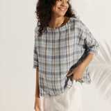 Top Aurora com Gola Bateau, Manga 3/4, Xadrez Gingham e 100% Linho