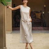 Vestido Comprido de Linho 100% com Contas no Decote Redondo e Cinto BELLA