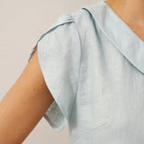 Top FARA em Linho 100% com Gola Crescente e Manga Flutter