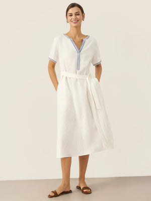 Vestido Midi em Linho 100% com Decote em V Bordado e Cinto FELLIS