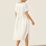 Vestido Midi em Linho 100% com Decote em V Bordado e Cinto FELLIS
