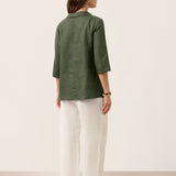 Top de Linho 100% Gola Assimétrica com Prega Invertida OTTILIE