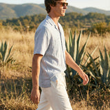 Camisa Henry de Linho 100% com Gola Cubana e Manga até ao Cotovelo