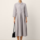 Vestido Maxi VALERIE 100% Linho com Pregas Invertidas e Costura Curva