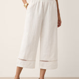 Calças Cropped GILLIAN de Linho 100% com Renda