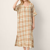 Vestido Maxi LESLIE 100% Linho com Xadrez, Decote em V Profundo, Ombros Descaídos e Fendas Laterais