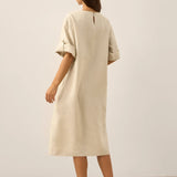 Vestido midi 100% Linho com Decote Redondo e Botões JELENA