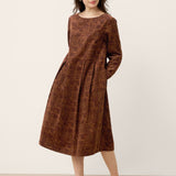 Vestido Midi com Decote Barco, Franzido e Padrão em Algodão 100% Orgânico CRESSIDA