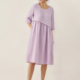 Vestido Midi YOLANDA 100% Linho com Pregas Assimétricas e Decote Redondo