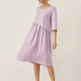 Vestido Midi YOLANDA 100% Linho com Pregas Assimétricas e Decote Redondo