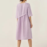 Vestido Midi YOLANDA 100% Linho com Pregas Assimétricas e Decote Redondo