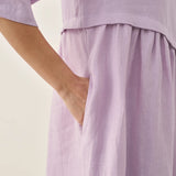 Vestido Midi YOLANDA 100% Linho com Pregas Assimétricas e Decote Redondo