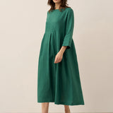 Vestido Maxi Plissado com Decote Barco em 100% Linho ABIGAIL