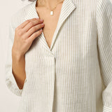 Top Pullover MARGOT em Linho e Liocel, com Gola Listrada e Pregas Invertidas