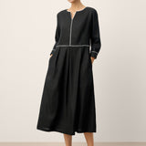 Vestido comprido com folhos e remate contrastante em linho-liocel NYX