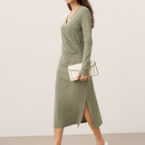 Vestido midi transpassado decote em V elástico MARNIE
