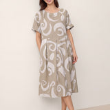 Vestido midi com cintura plissada e estampado abstrato em linho PRIYA