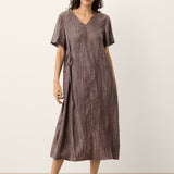 Vestido comprido com decote em V e cinto na cintura em Lyocell texturizado SUSANNA