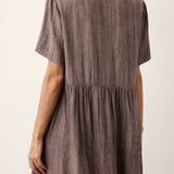 Vestido comprido com decote em V e cinto na cintura em Lyocell texturizado SUSANNA