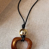 Colar Comprido de Camisola Com Pendente de Osso de Camelo em Resina