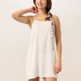 Vestido Maxi Boémio MARLOWE de Linho com Riscas Tribais, Decote em V, Folhos e Cinto Entrançado