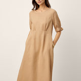 Vestido Comprido Zephyra de Linho 100% com Decote Redondo, Cintura Alta e Mangas com Folhos
